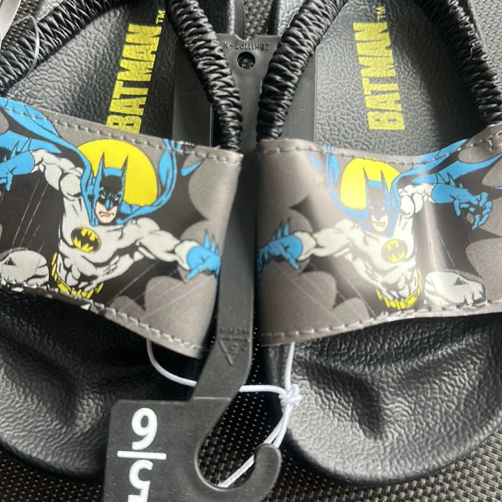 DC COMICS BATMAN TODDLER SANDALS: BLACK: NWT: SZ 5/6